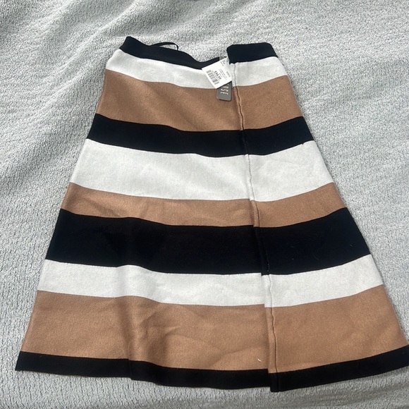 Colour block A-line skirt, from winners, size large, new and never worn - Picture 4 of 6